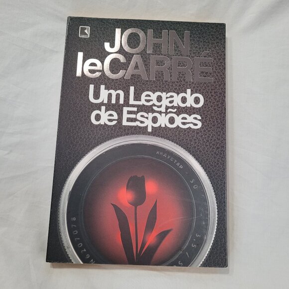 John Lecarre Book "Um Legado de Espioes" Written in Portuguese 1st Edition - Picture 2 of 11